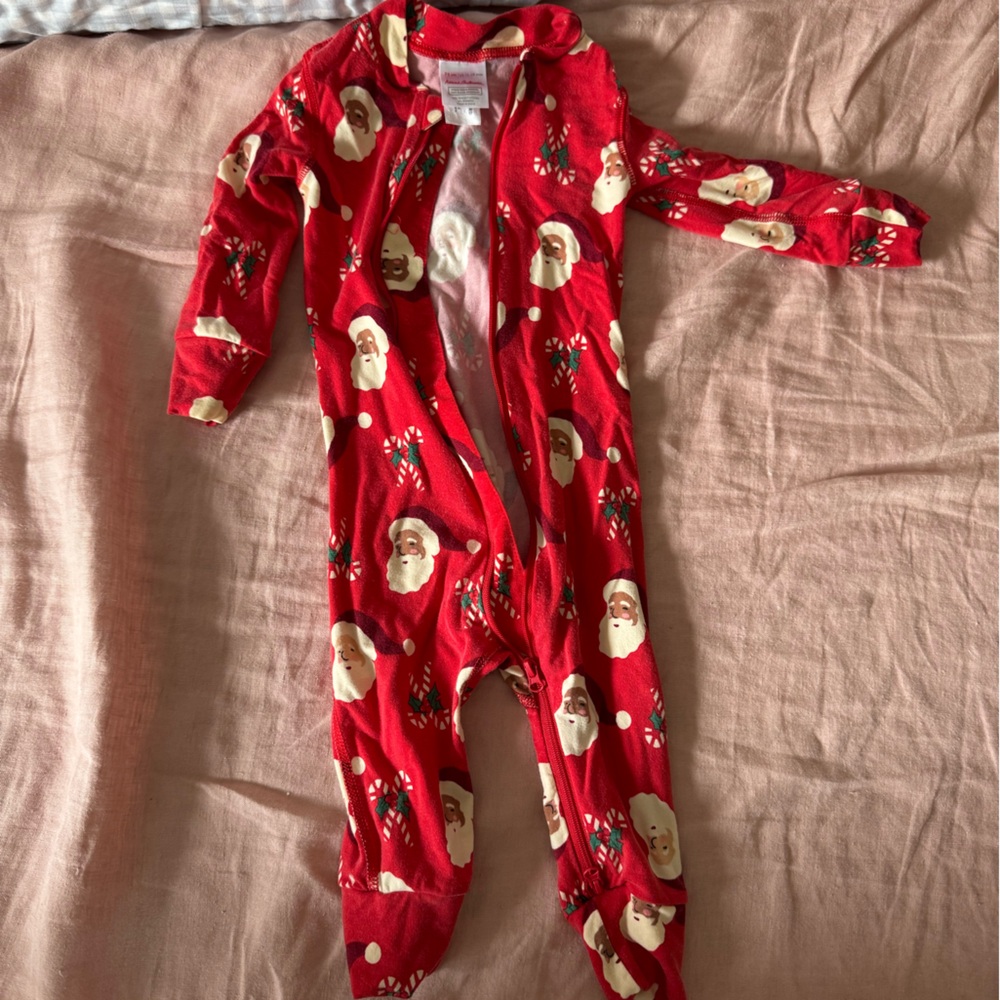 Hanna Andersson Red Santa Kids Pajamas